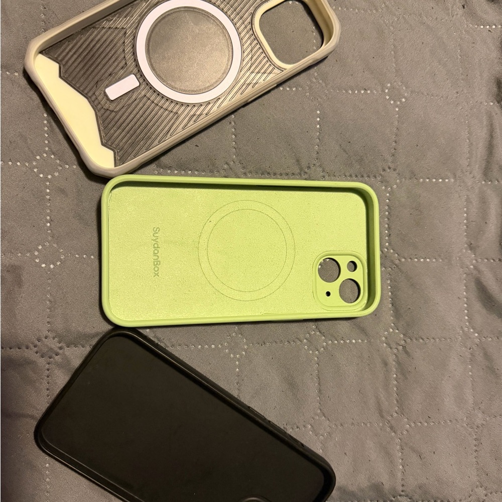 iPhone 13 Set - Picture 3 of 6